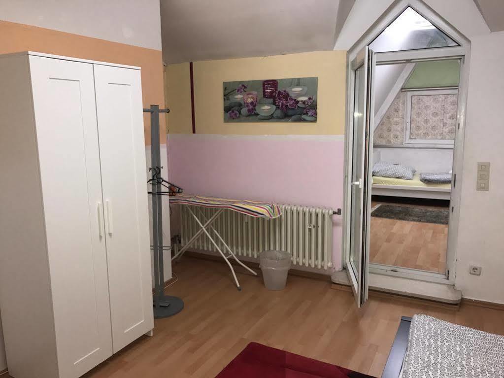A&S Ferienwohnungen Roonstraße Bonn Exterior foto