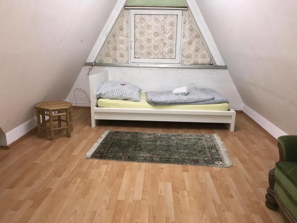 A&S Ferienwohnungen Roonstraße Bonn Exterior foto