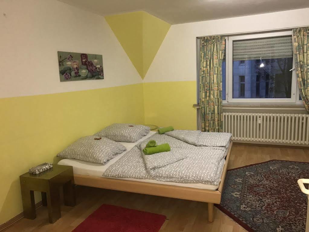 A&S Ferienwohnungen Roonstraße Bonn Exterior foto