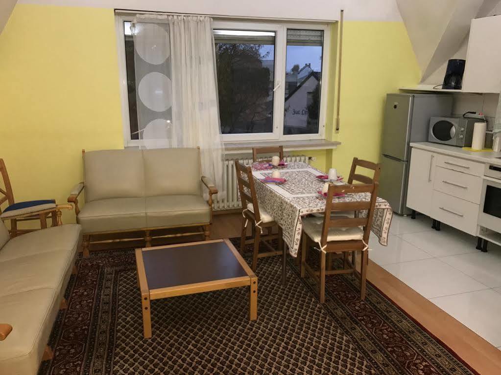 A&S Ferienwohnungen Roonstraße Bonn Exterior foto