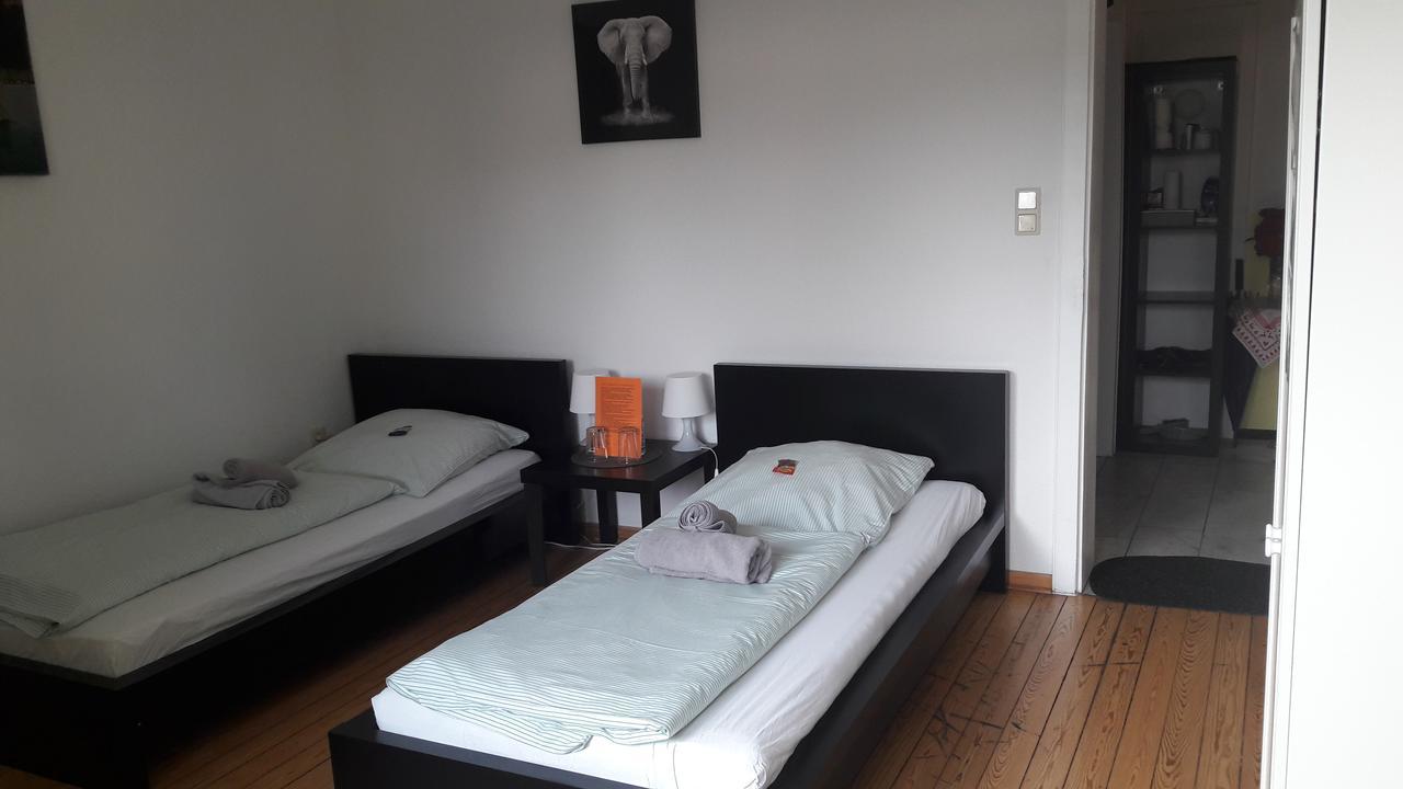 A&S Ferienwohnungen Roonstraße Bonn Exterior foto
